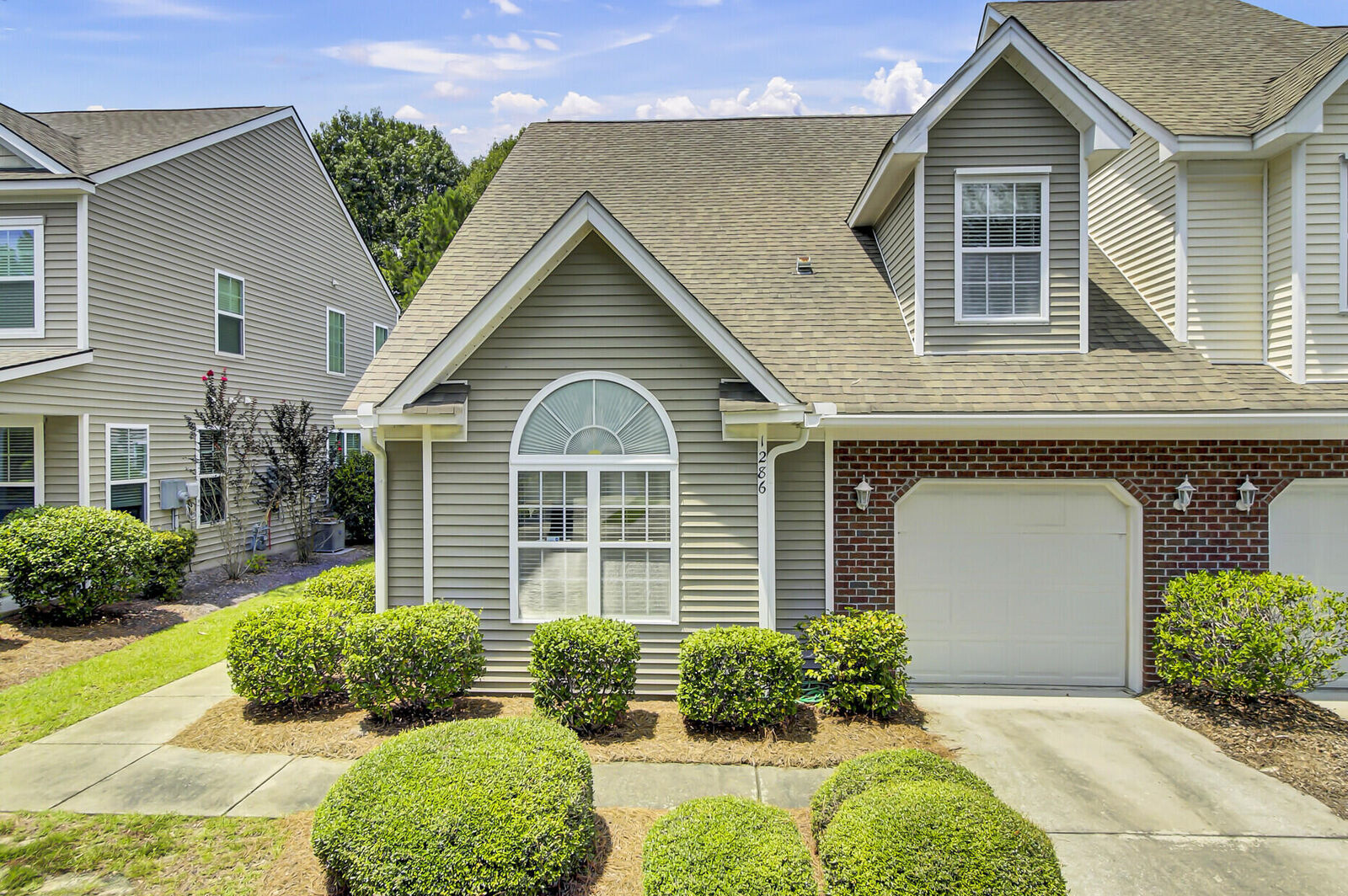 Property Photo: 1286 Fenwick Plantation Road SC 29455