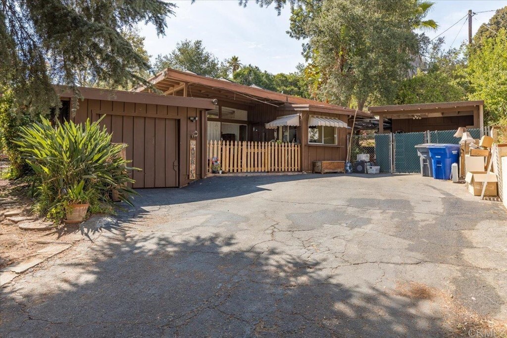 Property Photo: 365 El Dorado Dr CA 92025