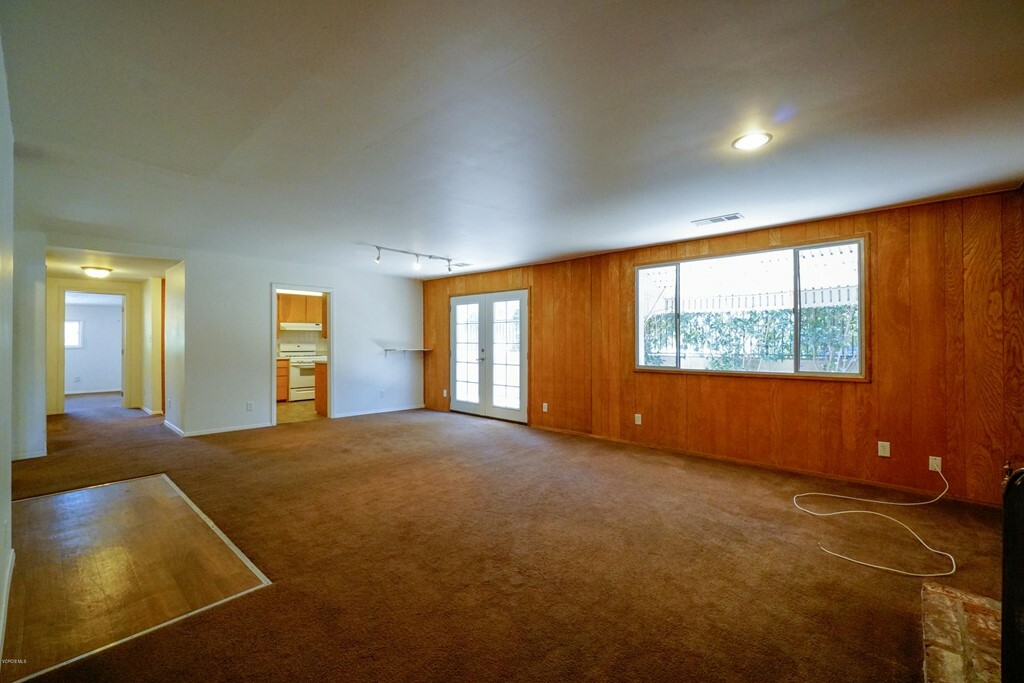 Property Photo:  4076 Ojai Road  CA 93060 