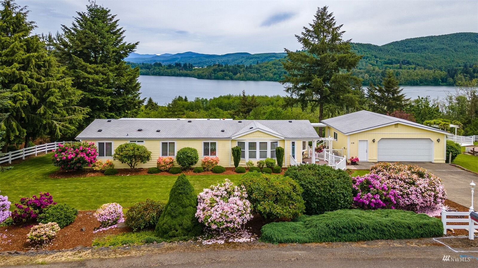 Property Photo:  116 E Zola Drive  WA 98533 