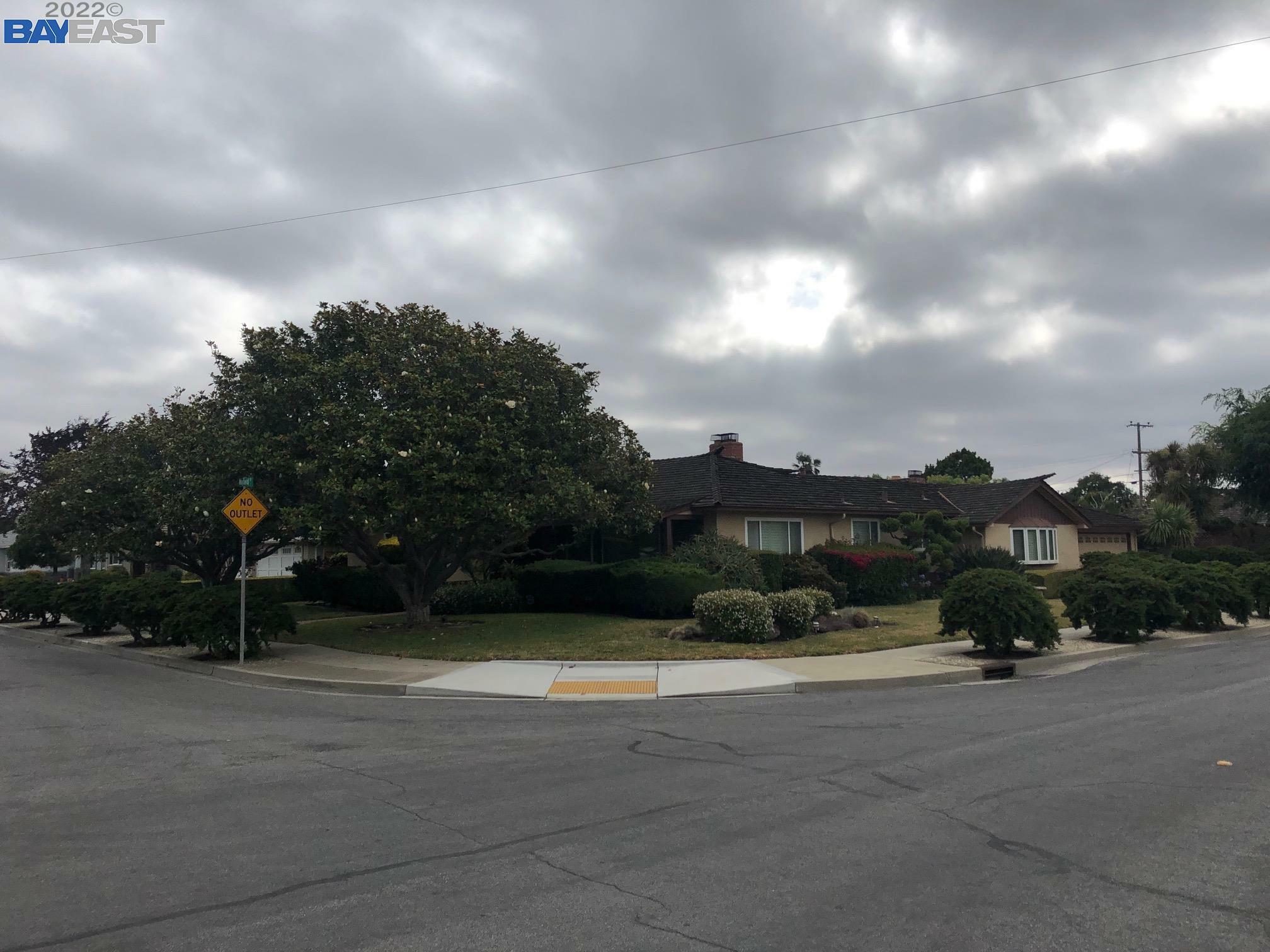 Property Photo:  4594 Mayfield Ct  CA 94536 