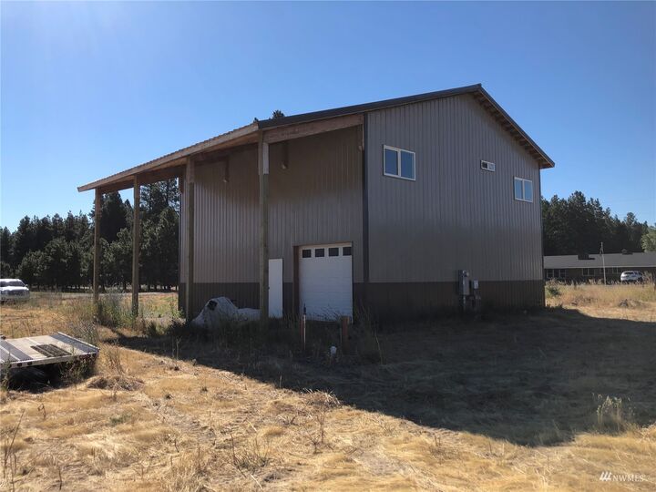 Property Photo: 101 Crazy Horse Lane WA 98922