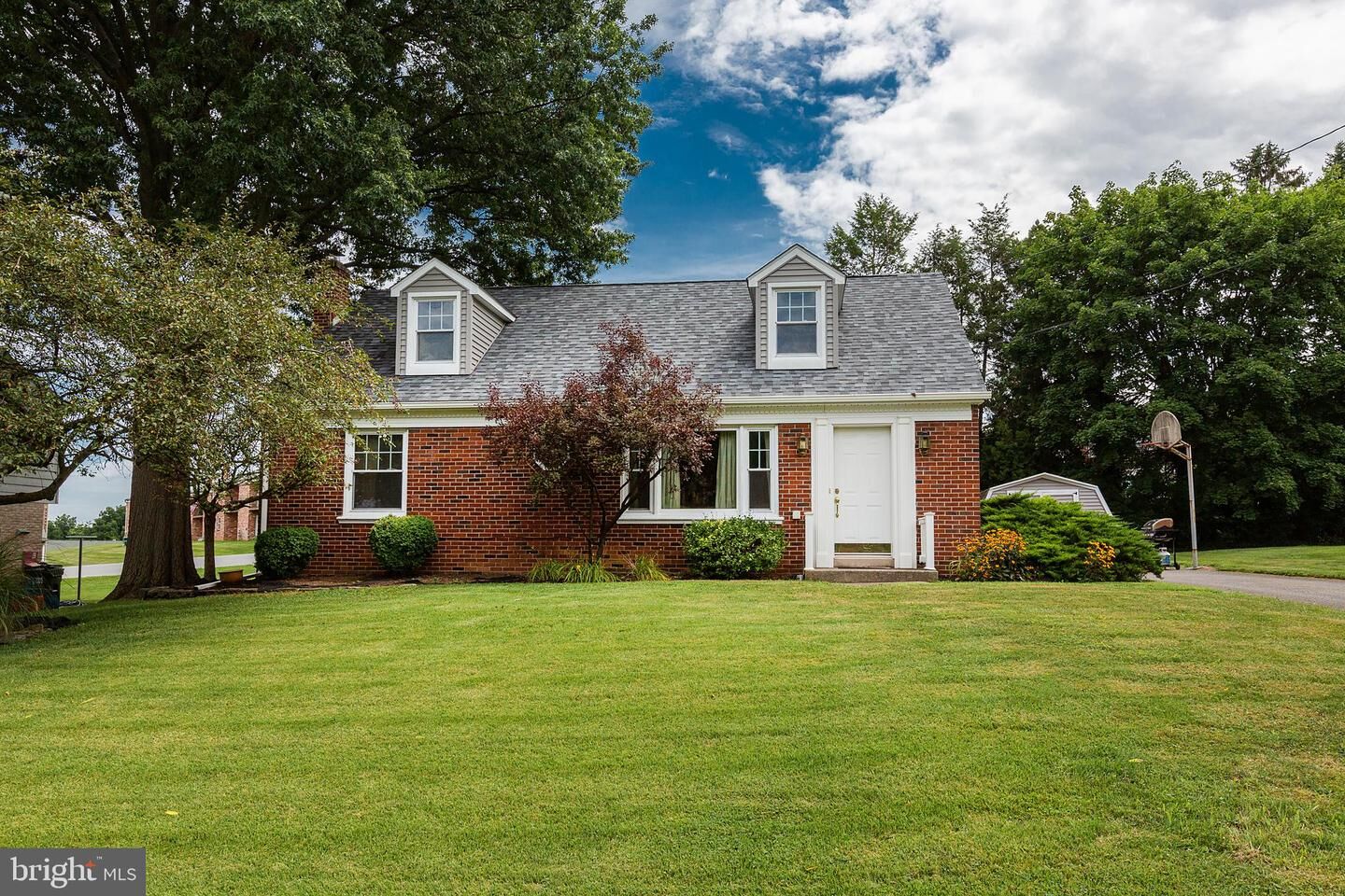 Property Photo:  129 Highview Drive  PA 17602 
