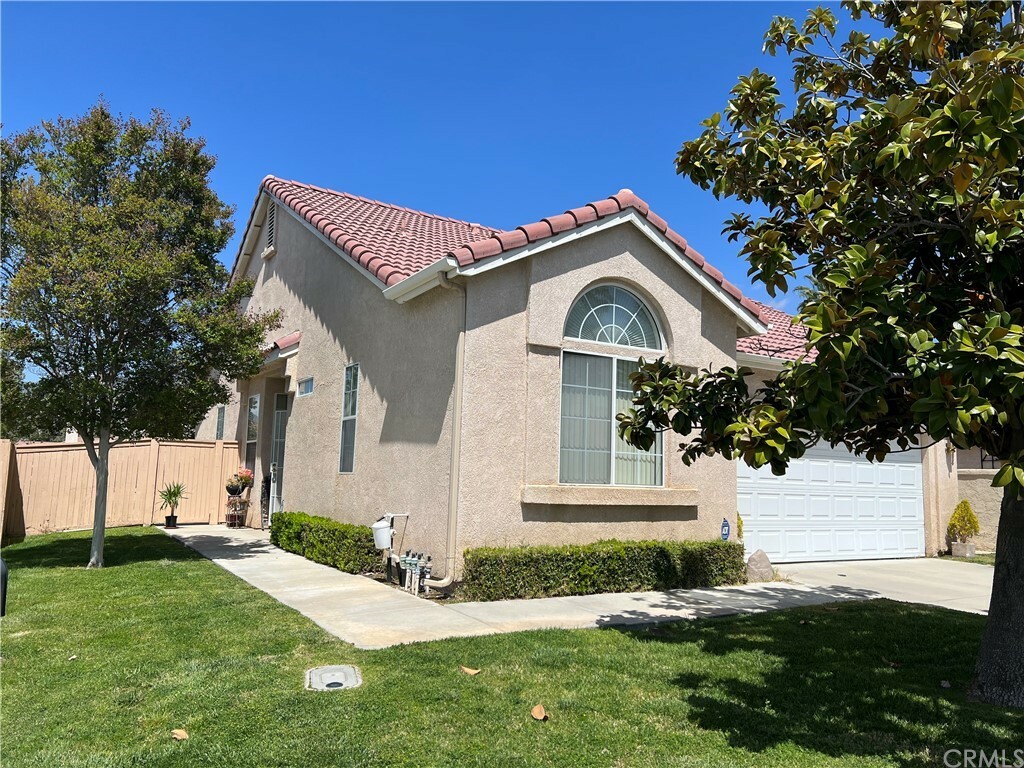 813 Rubi Court  San Jacinto CA 92583 photo