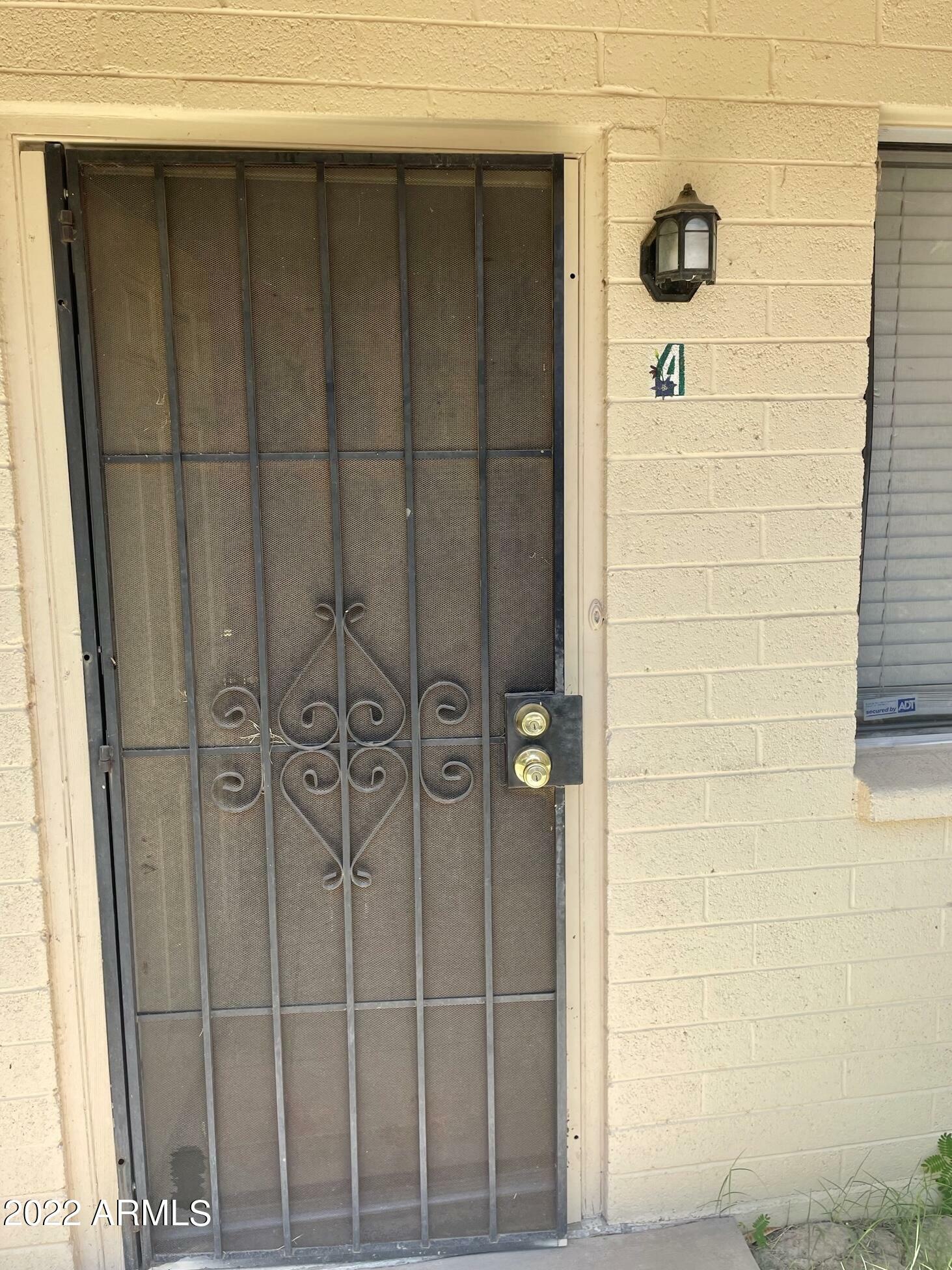 Property Photo: 1209 S Ash Avenue 4 AZ 85281