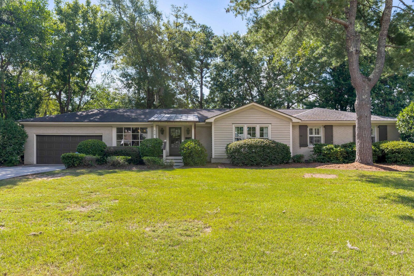 Property Photo:  618 Pelzer Drive  SC 29464 