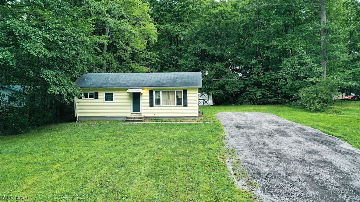 Property Photo:  4842 Hickory Road  OH 44491 