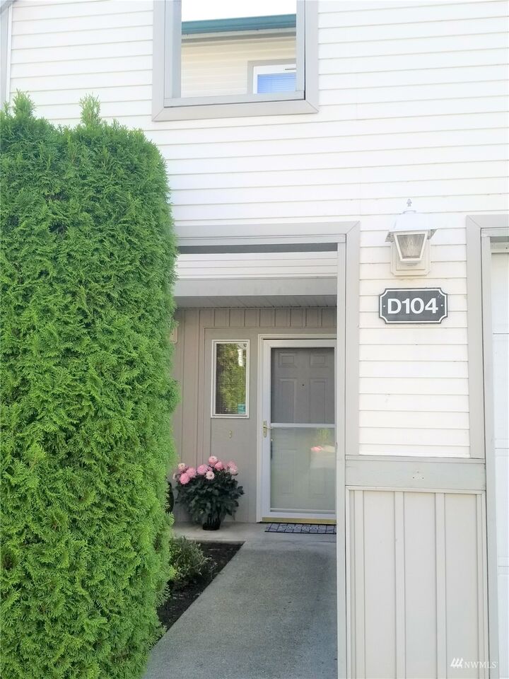 Property Photo:  6707 S 239th Street D104  WA 98032 