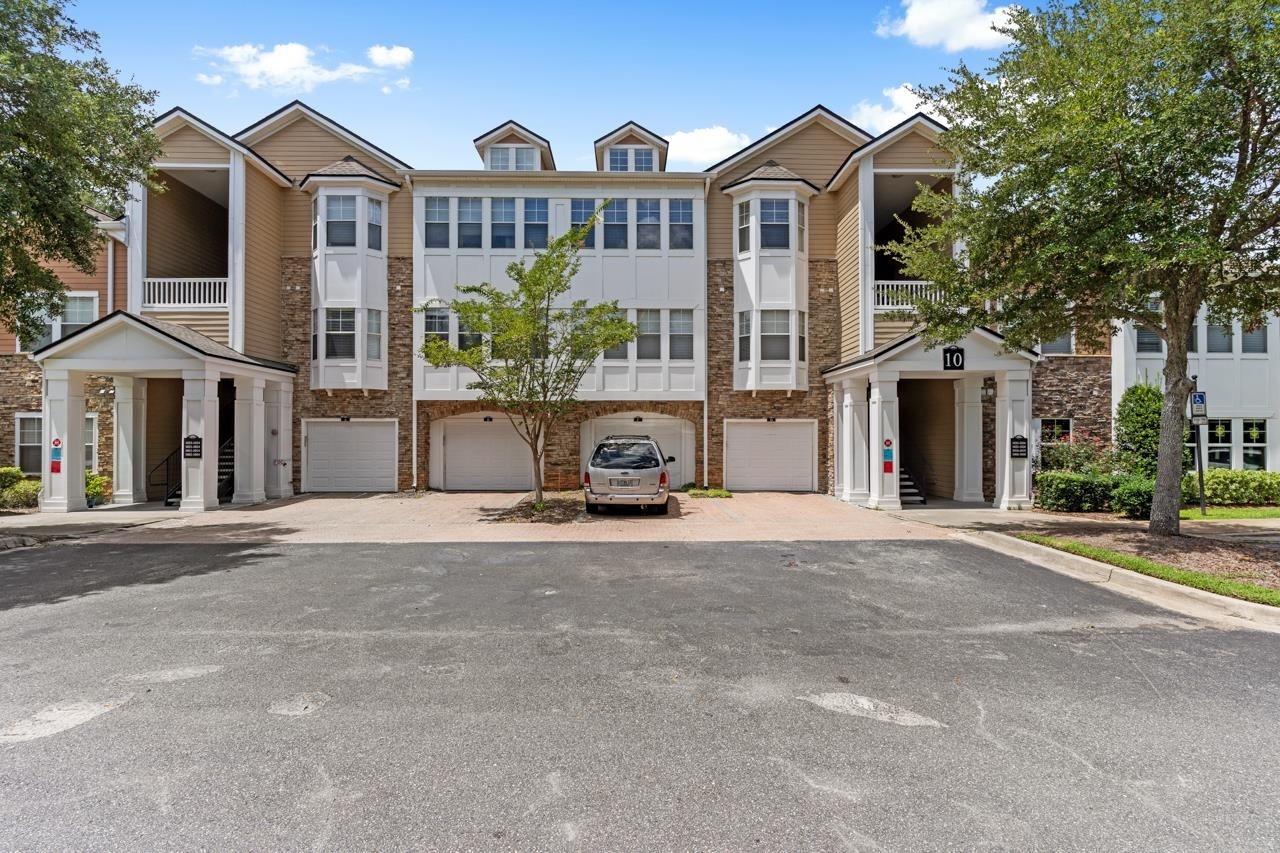 Property Photo:  2801 Chancellorsville Drive 1012  FL 32312 