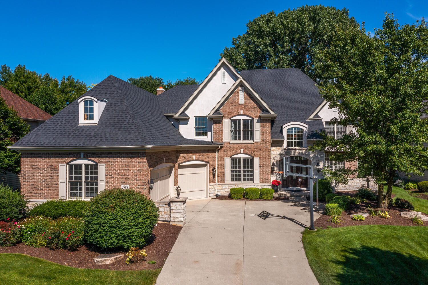 Property Photo:  3304 Keller Lane  IL 60565 