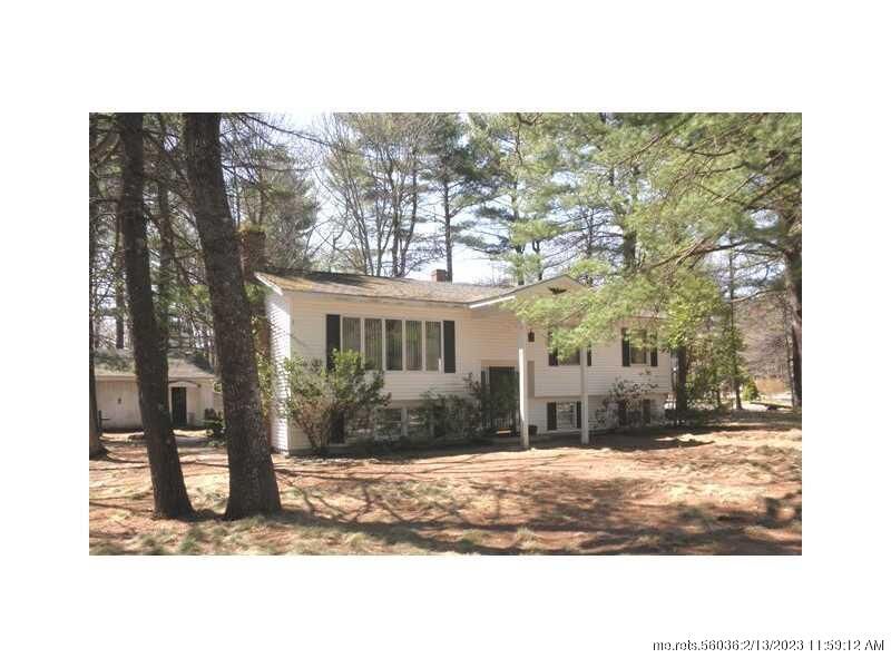 Property Photo: 19 Acorn Lane ME 04062