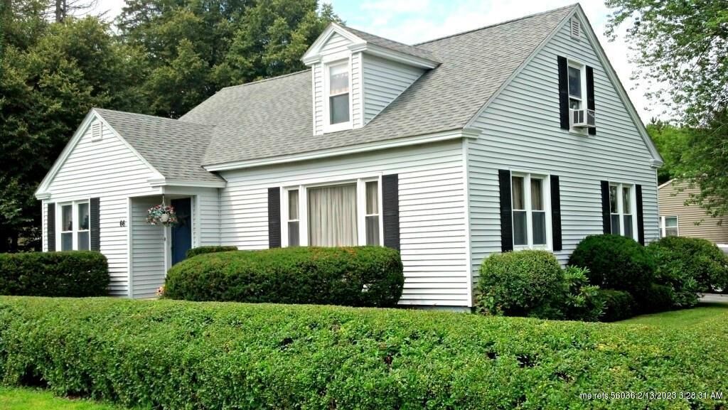 Property Photo:  66 Farwell Street  ME 04240 