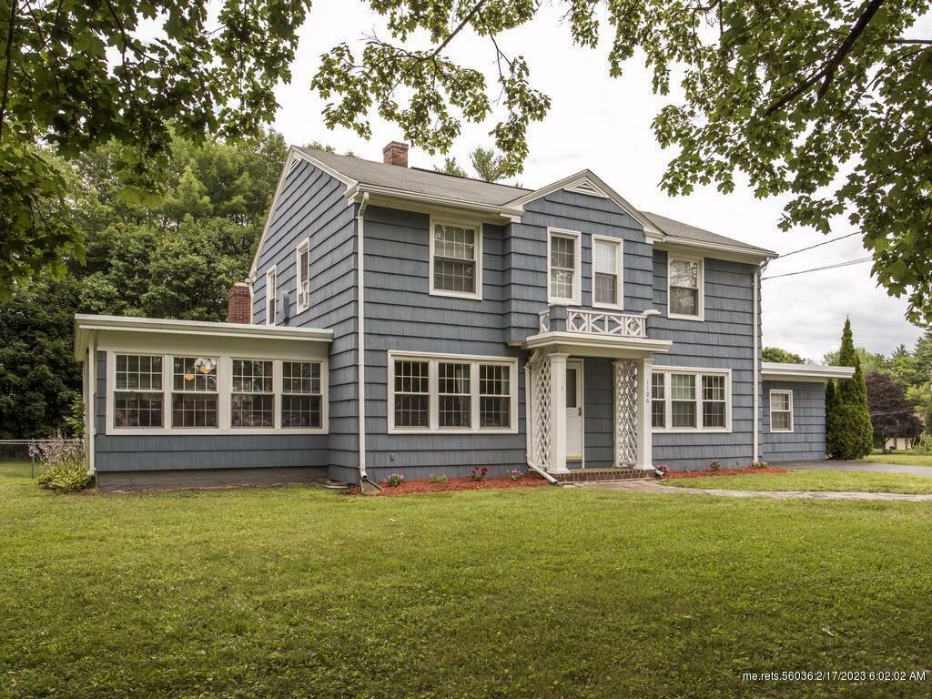 Property Photo: 1106 Main Street ME 04240