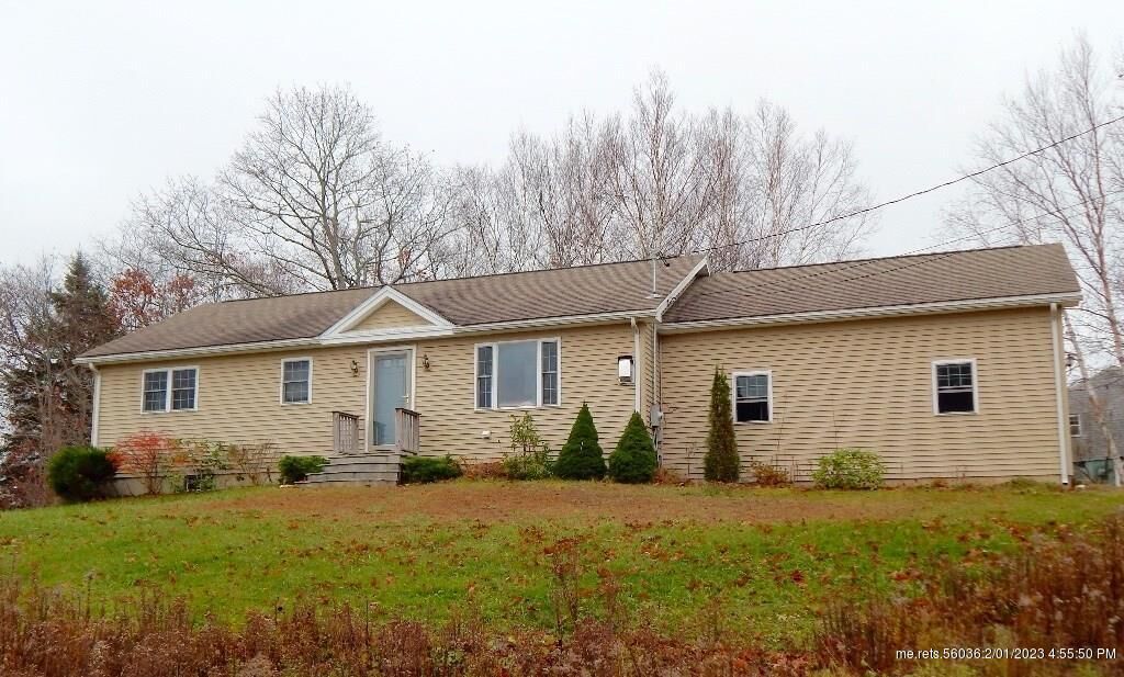 Property Photo: 10 Sunset Street ME 04861