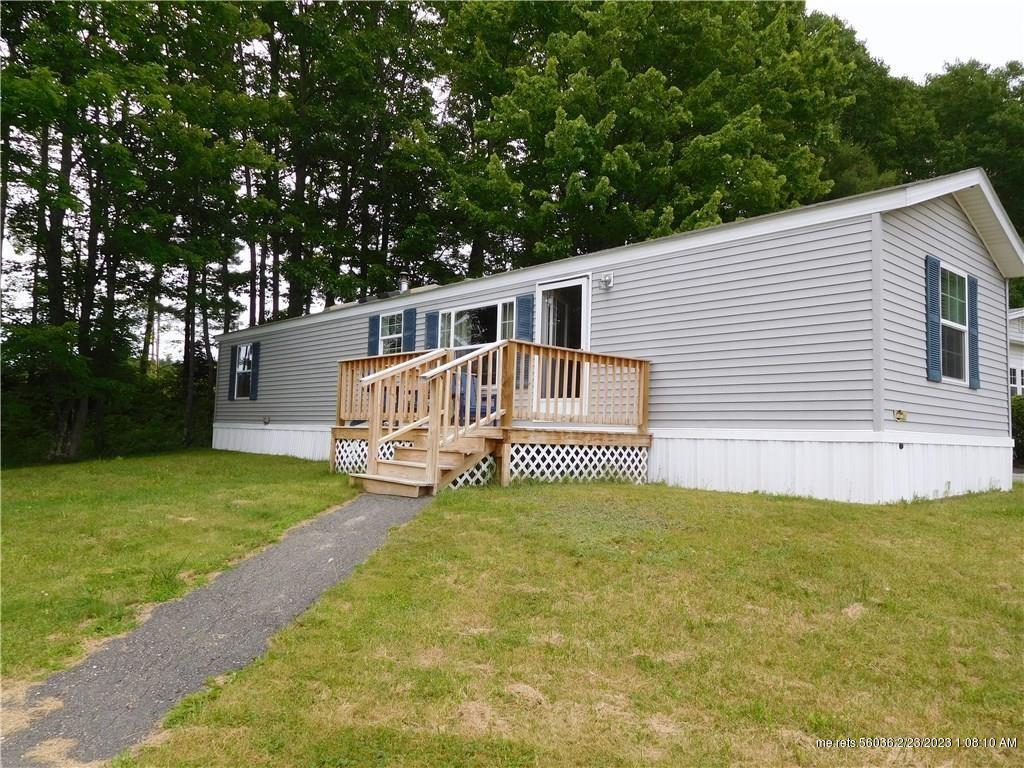 Property Photo: 6 Ledgemere Lane ME 04240