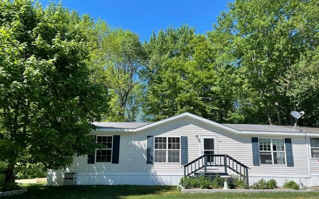 Property Photo: 19 Parkway ME 04287