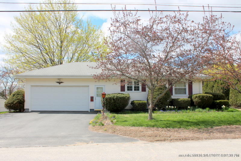 Property Photo: 11 Pleasant Street ME 04240