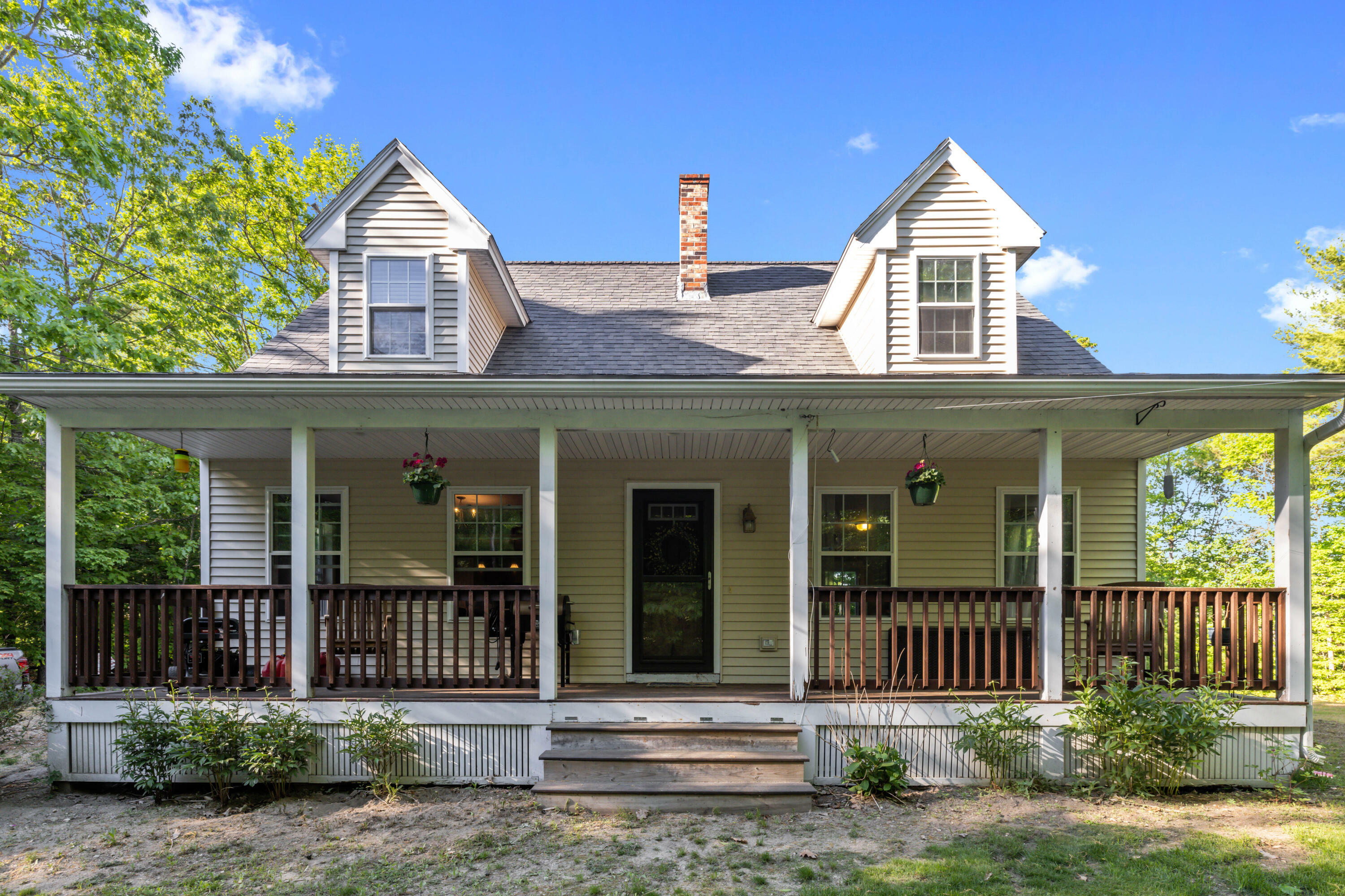 Property Photo: 148 Gore Road ME 04071