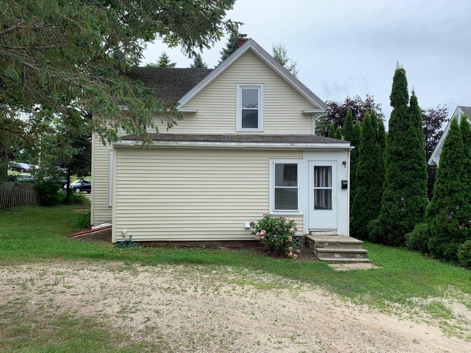 Property Photo:  706 Lisbon Street  ME 04252 