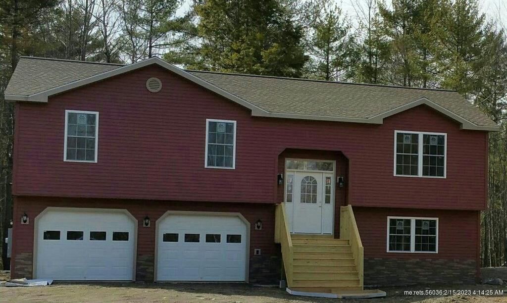 Property Photo:  11 Canterbury Court  ME 04412 