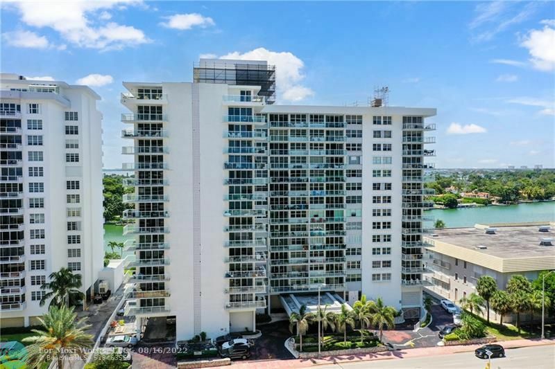 Property Photo:  5750 Collins Ave 4H  FL 33140 