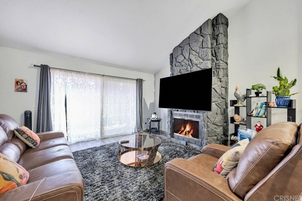 Property Photo:  19501 Rinaldi Street 71  CA 91326 