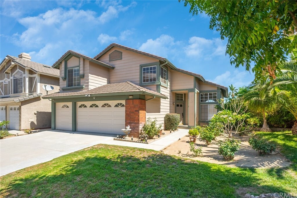 Property Photo:  15368 Daybreak Lane  CA 92337 