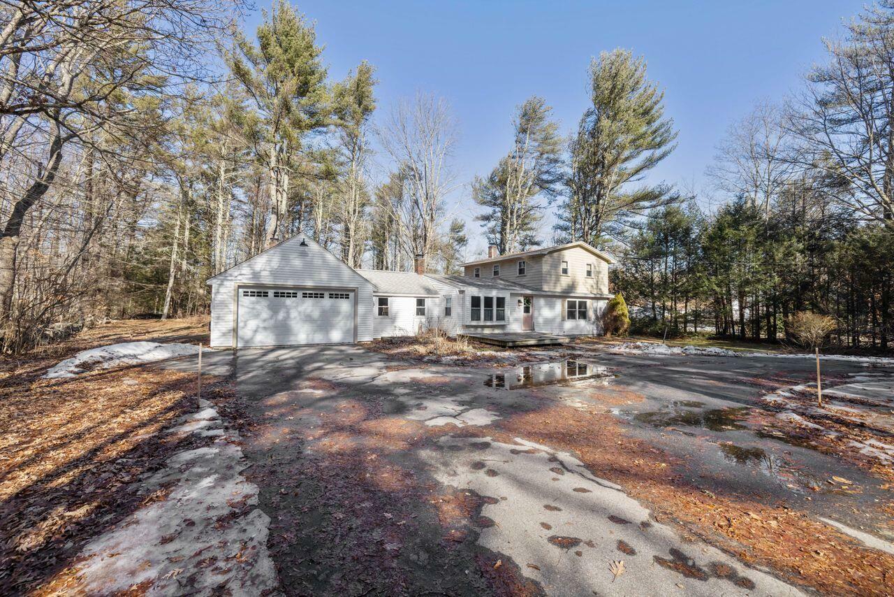 Property Photo:  589 Tatnic Road  ME 04090 