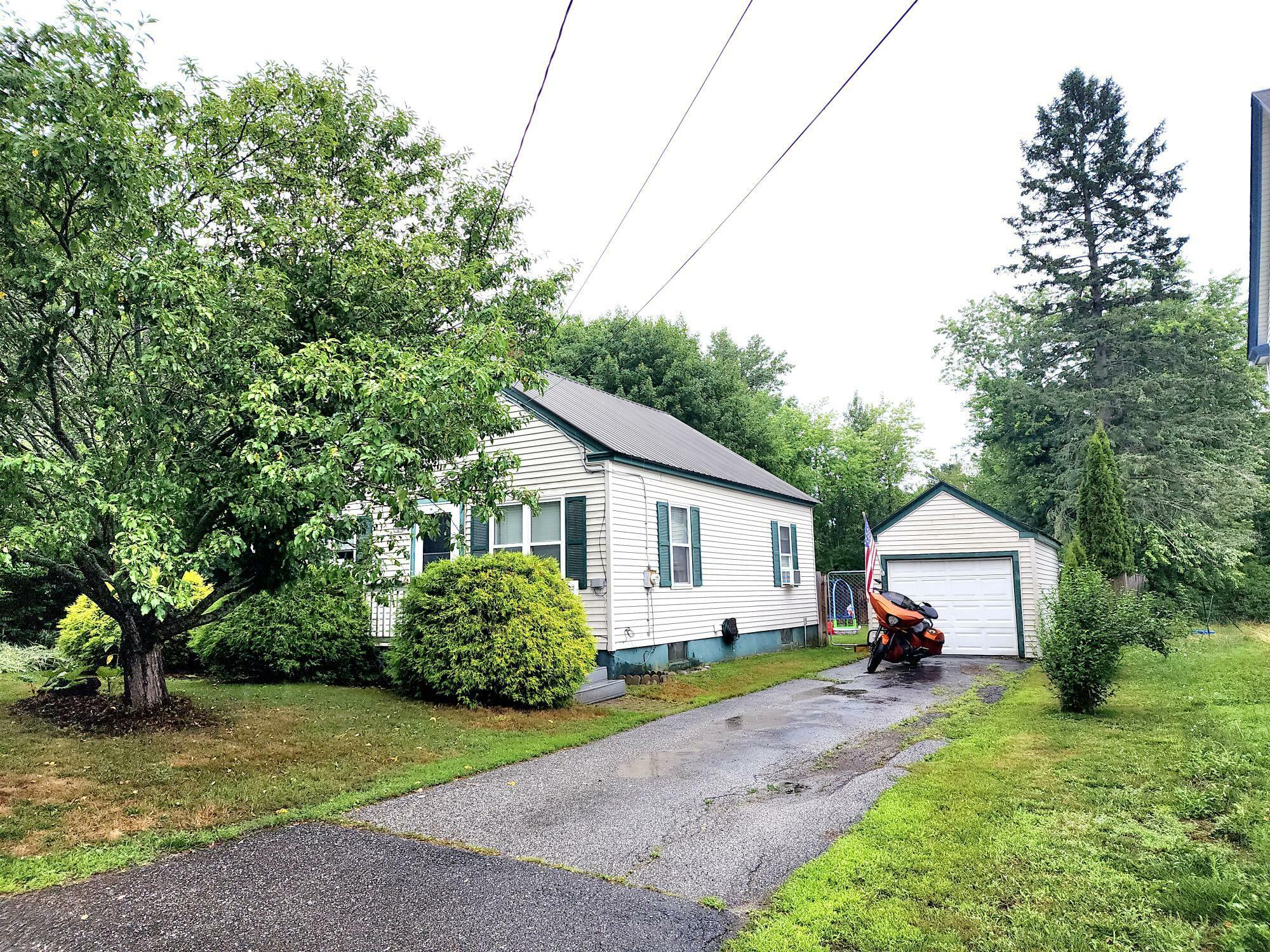 Property Photo: 33 W Bates Street ME 04210