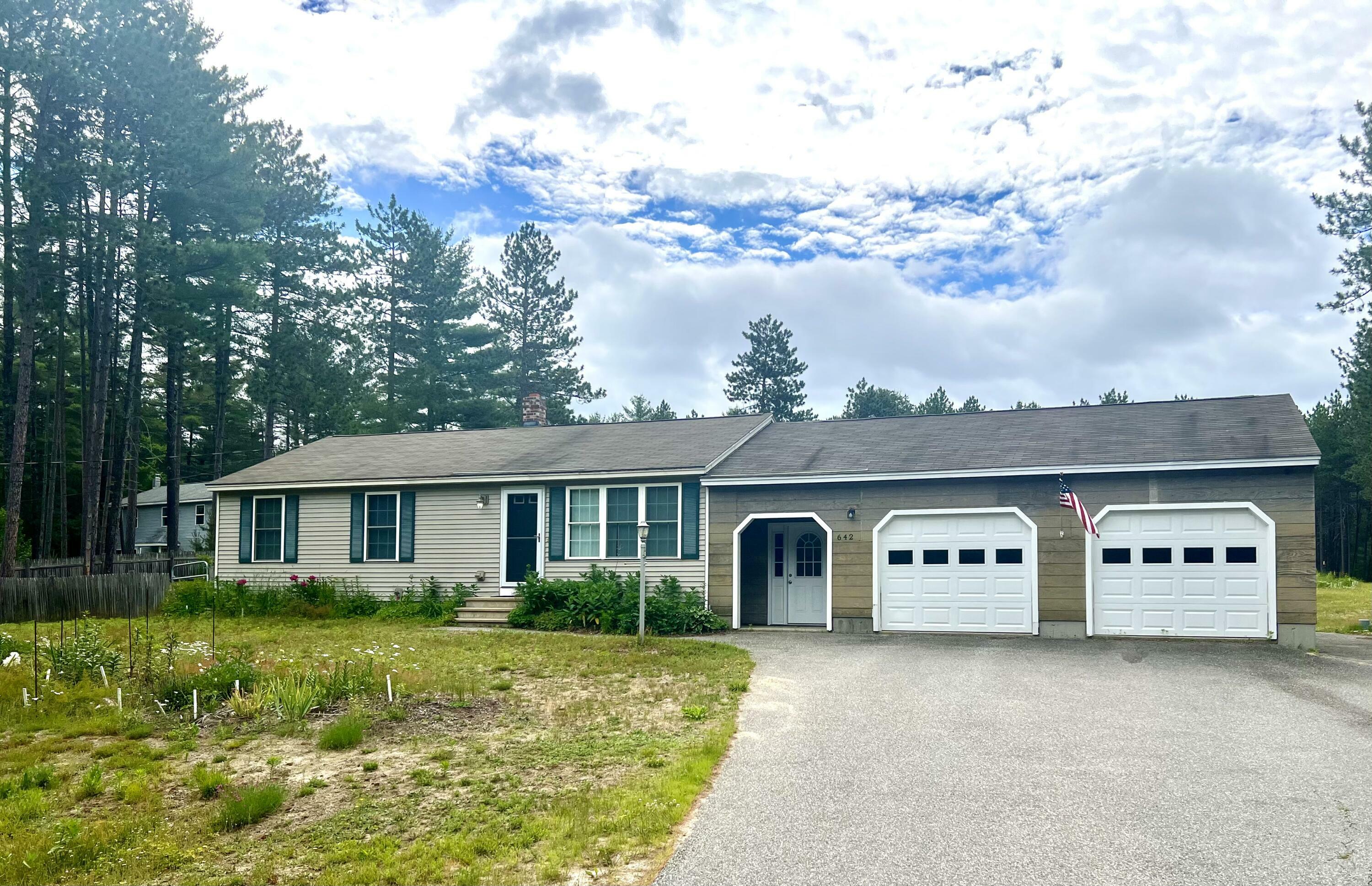 Property Photo: 642 Ross Corner Road ME 04087