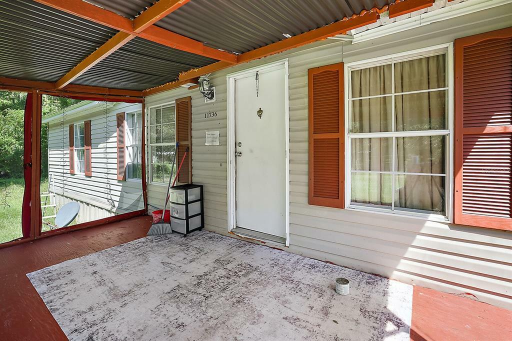 Property Photo:  11736 Cr 675W  FL 33597 