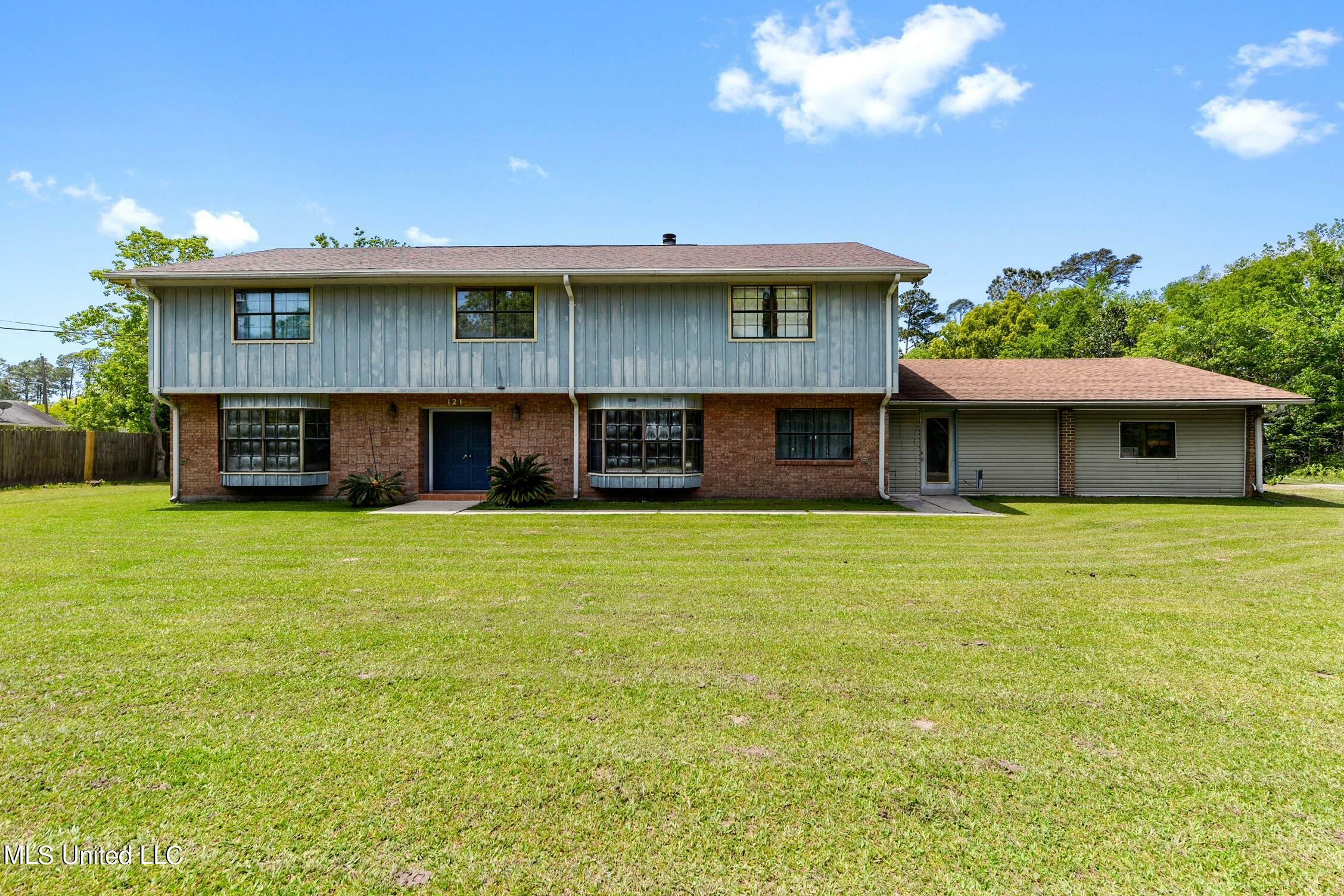 Property Photo:  121 Beverly Street  MS 39576 