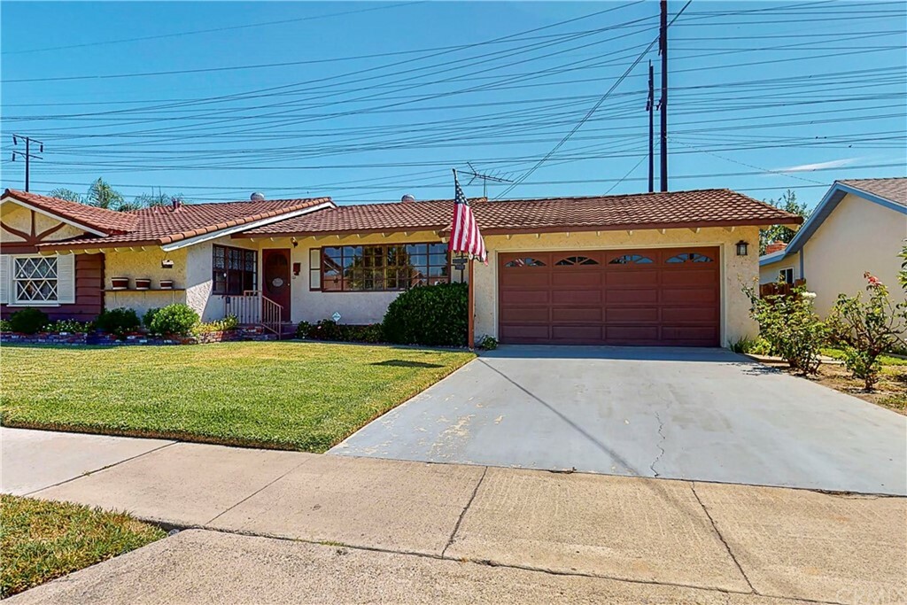 Property Photo:  714 S Macduff Street  CA 92804 