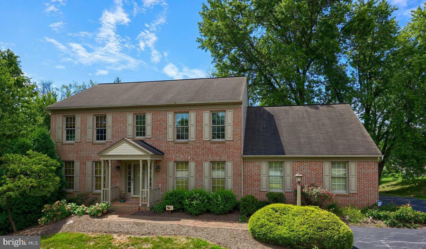 Property Photo:  2678 Saint Andrews Court  PA 17402 