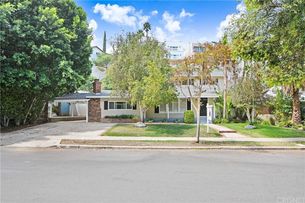 Property Photo: 5127 Catalon Avenue CA 91364