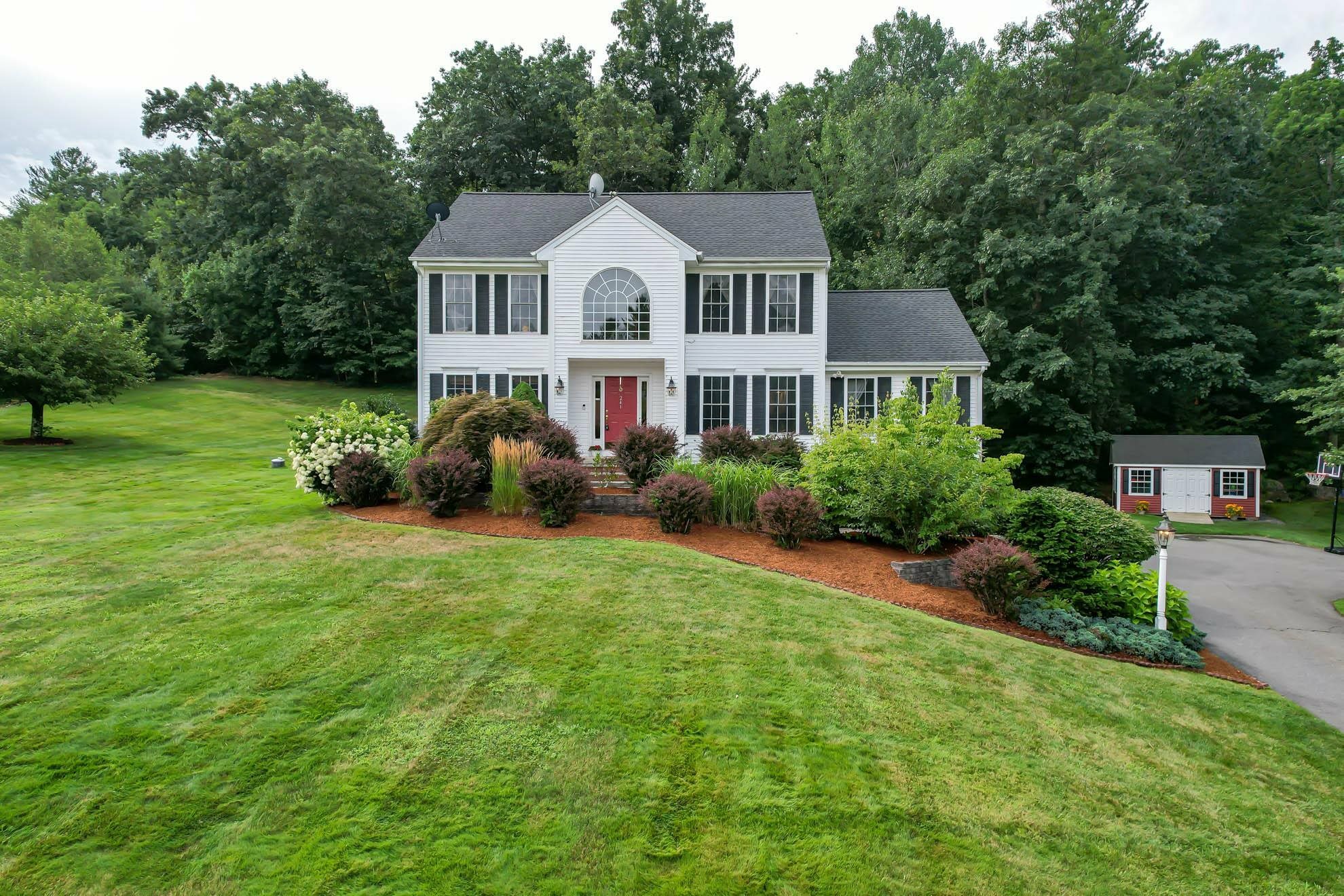 Property Photo: 241 Arlene Drive NH 03076