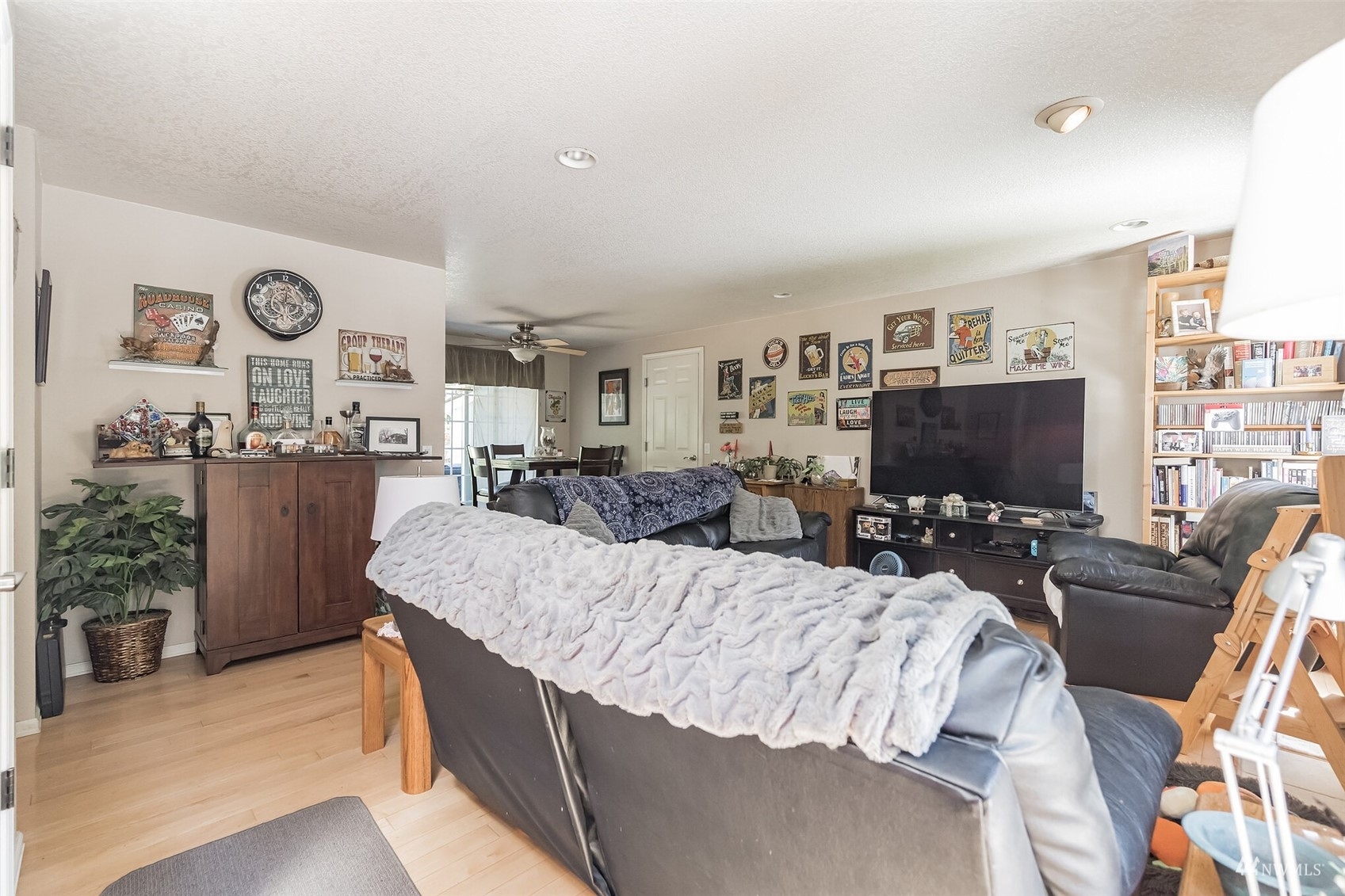 Property Photo:  5715 SW 145th Street  WA 98026 