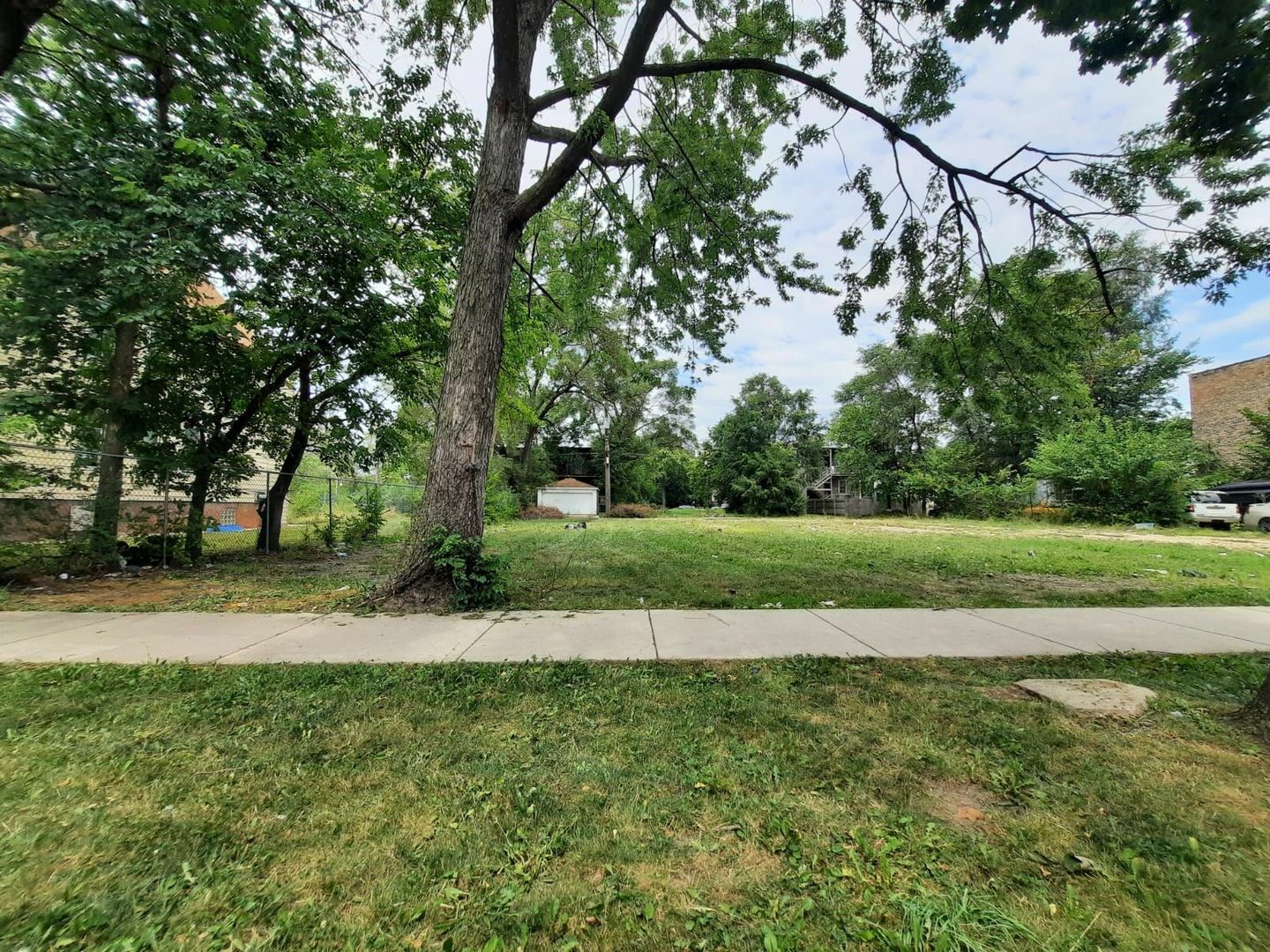 Property Photo:  4050 W Wilcox Street  IL 60624 