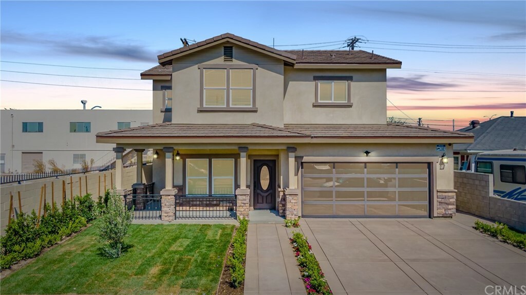 Property Photo: 22112 Ibex Avenue CA 90716