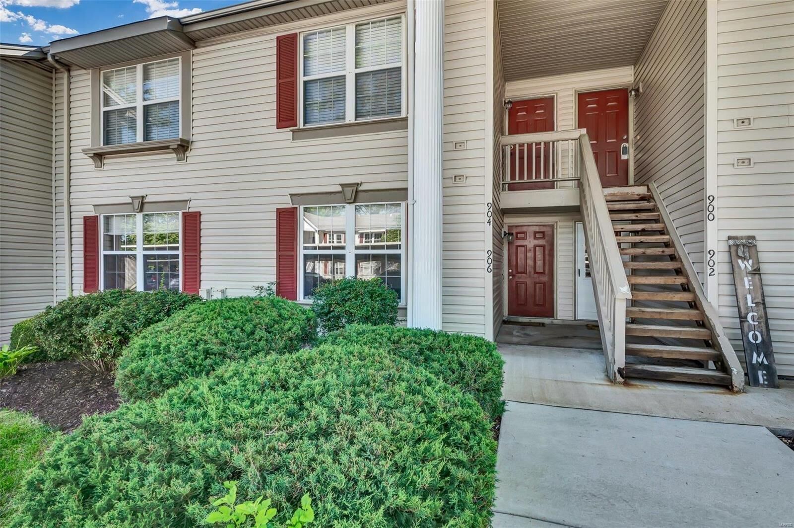 Property Photo:  906 Sugar Lake Court 31stfl  MO 63376 