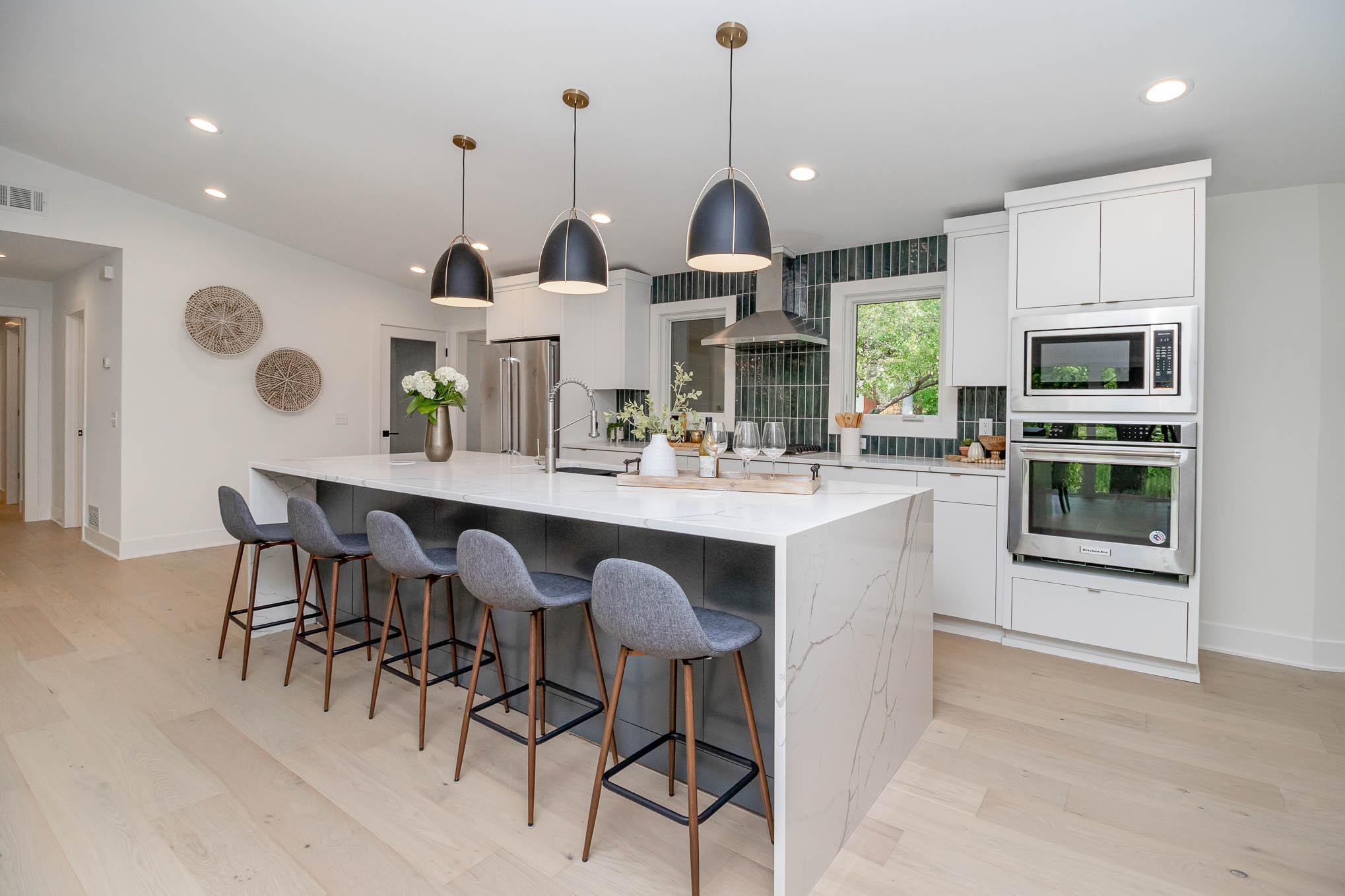 Property Photo:  3932 Auburn Drive  MN 55305 