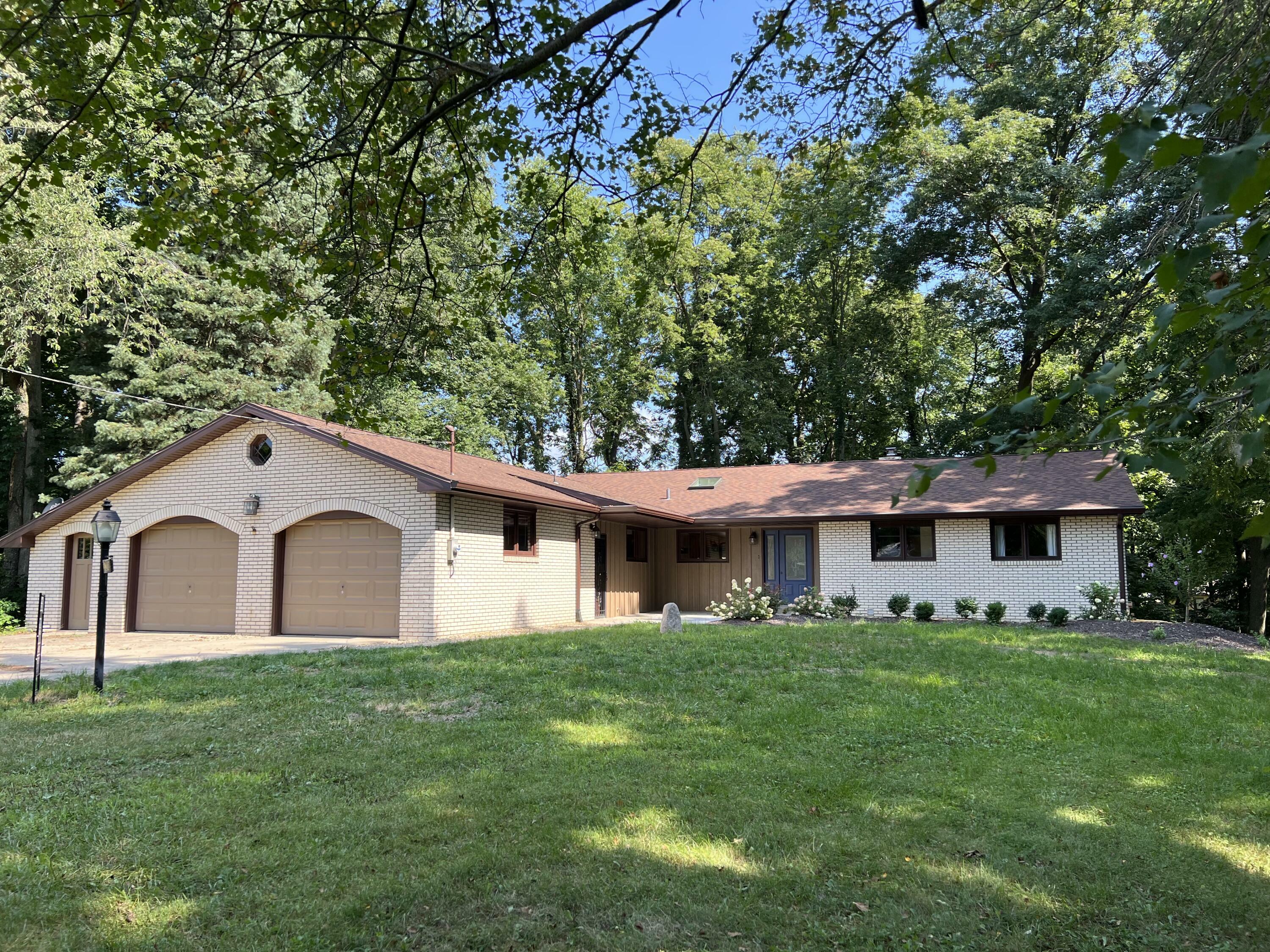 Property Photo:  4627 Council Circle Drive  MI 49103 