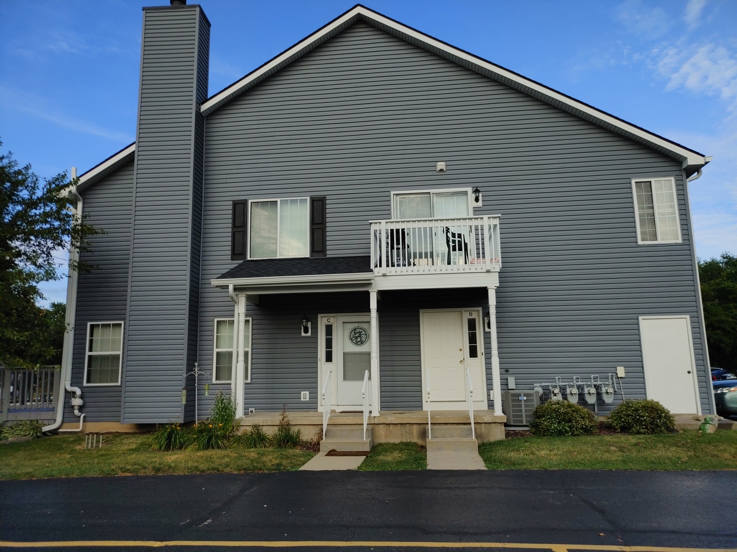 Property Photo: 208 Maple Street D IL 60554