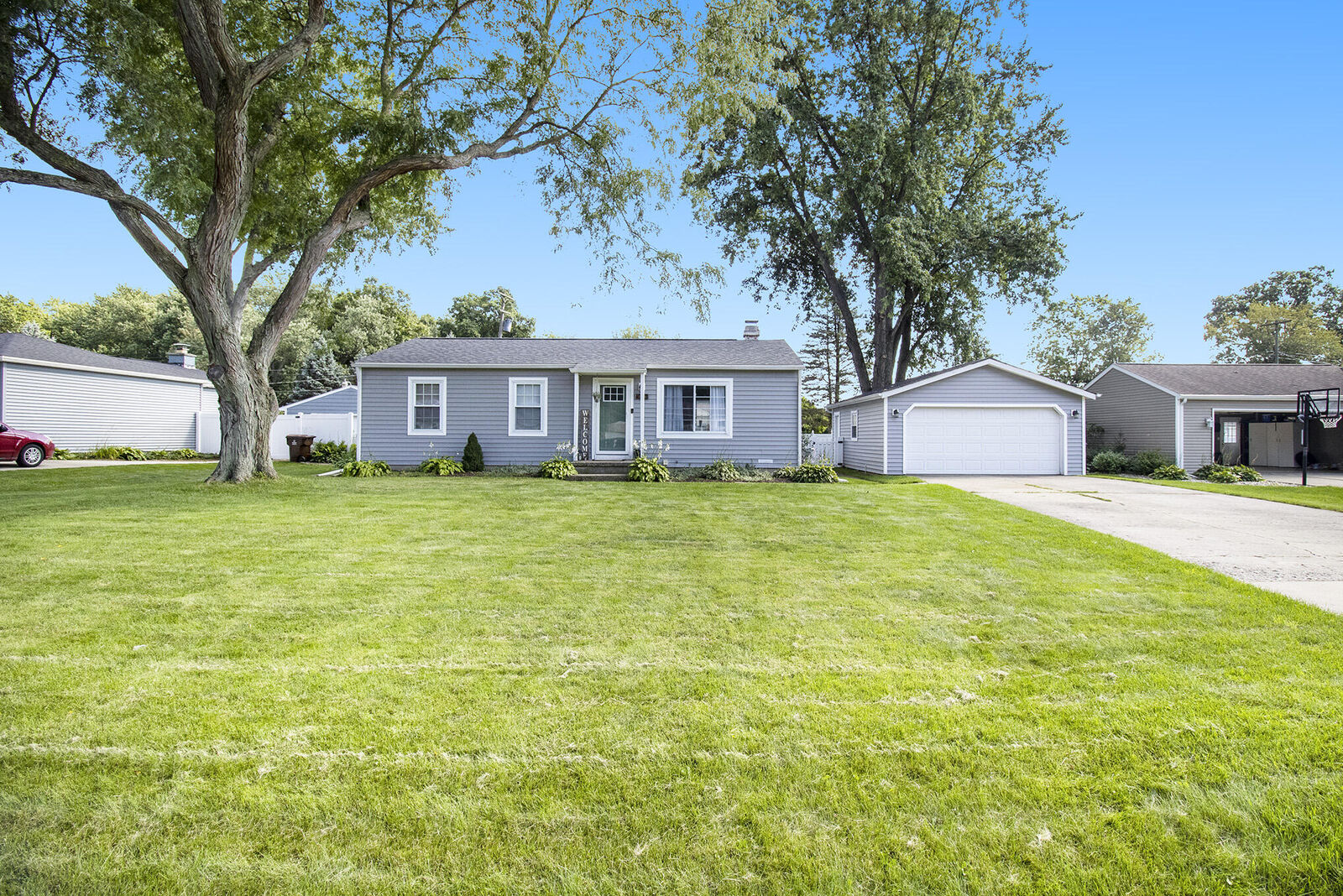 Property Photo:  1023 Cranbrook Drive  MI 49201 