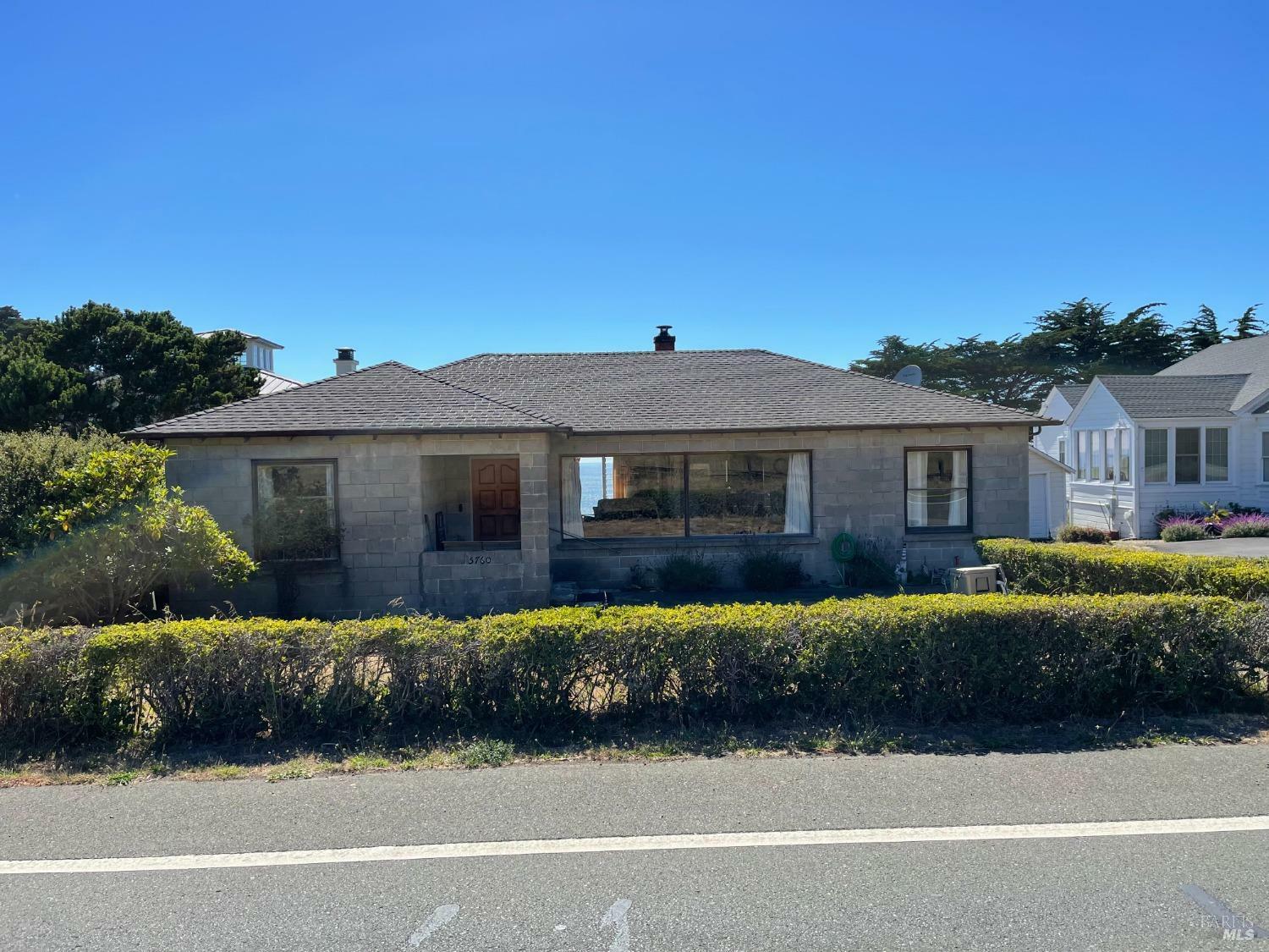 Property Photo:  5760 S Hwy 1 None  CA 95432 