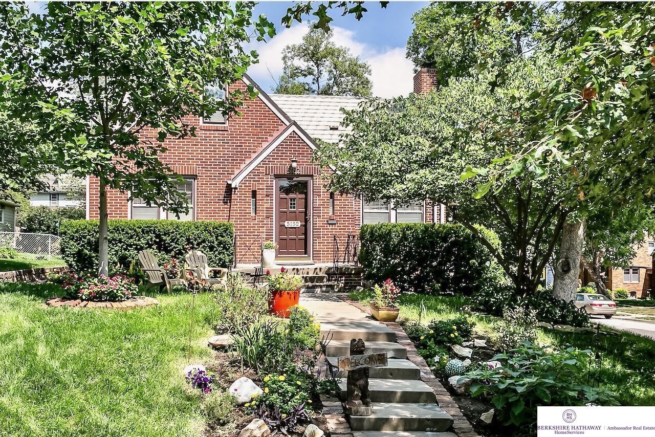Property Photo:  5152 Jones  NE 68106