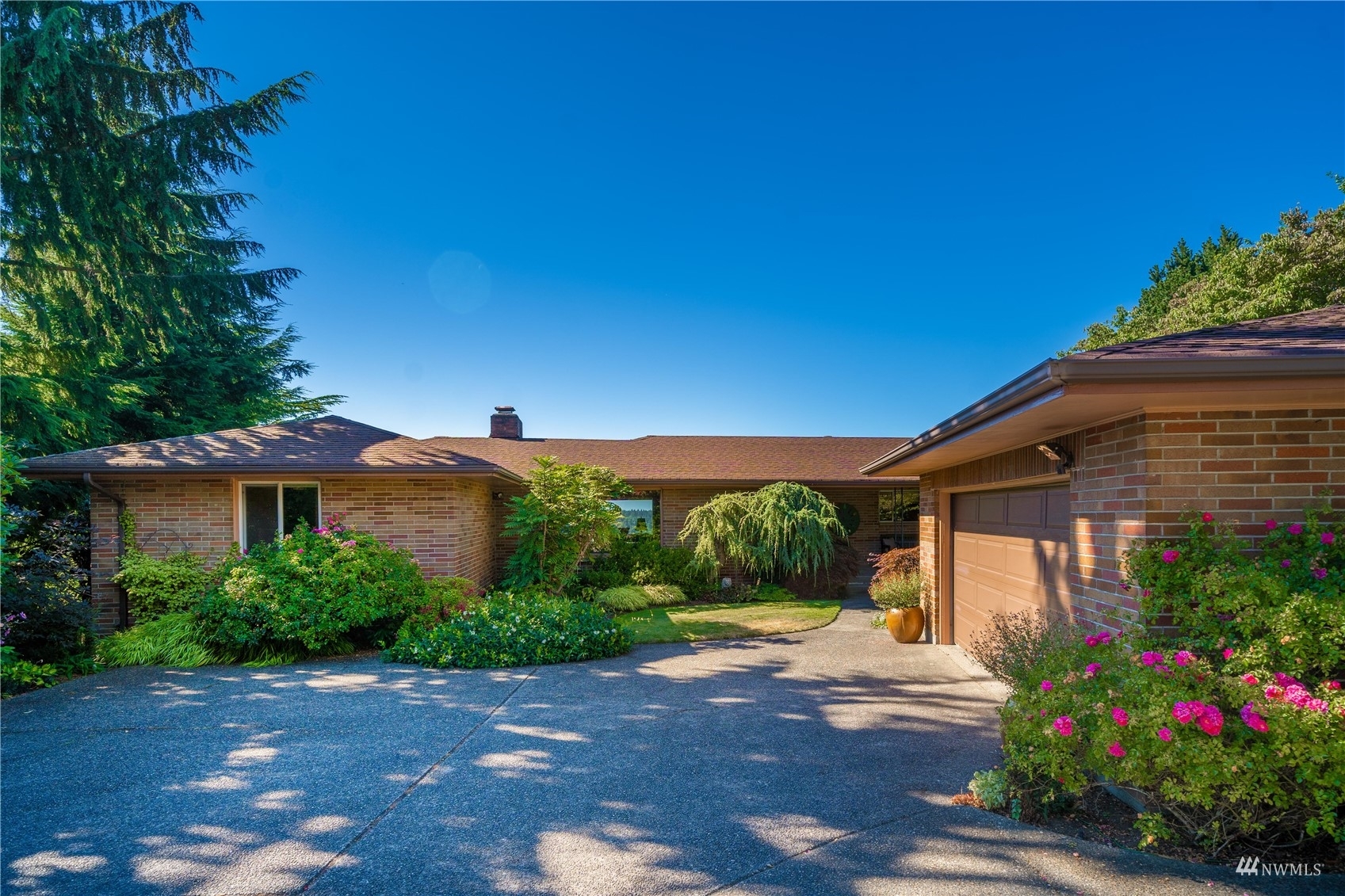 Property Photo:  610 Vista Drive  WA 98465 