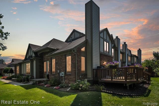 Property Photo:  42158 Saratoga Circle  MI 48187 