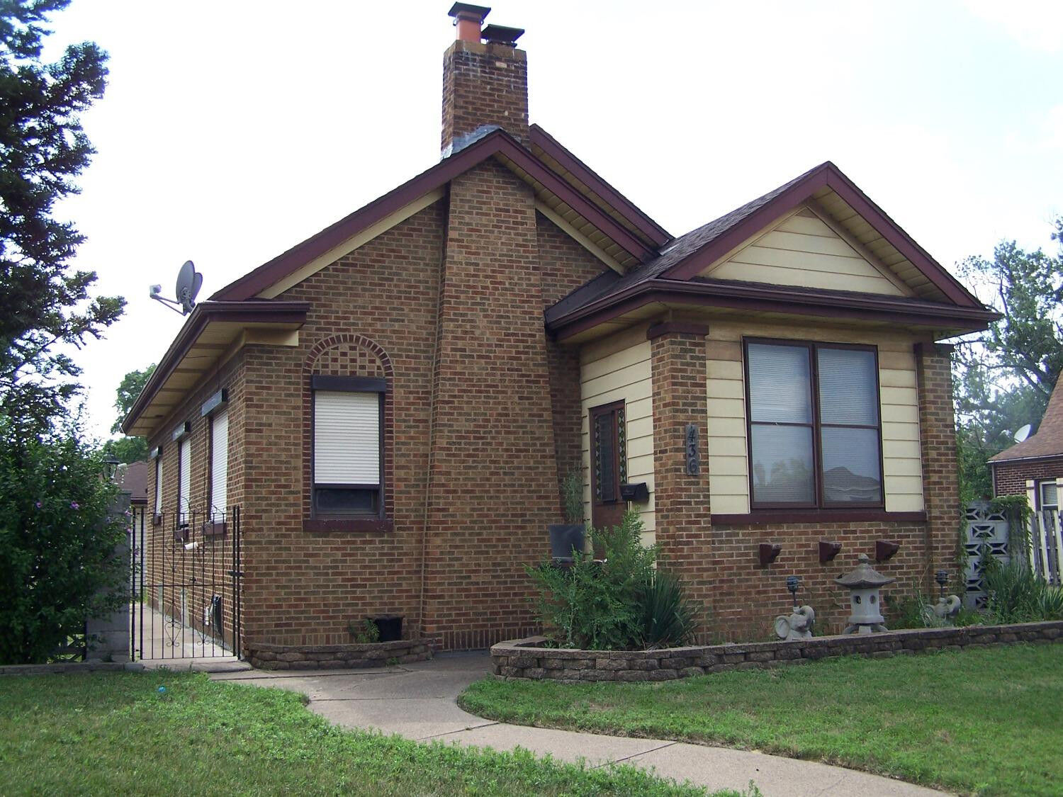 Property Photo: 436 Taft Street IN 46404