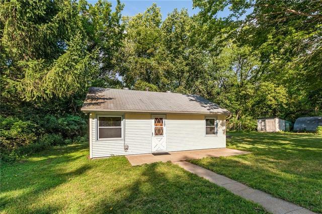 Property Photo:  6324 NW Waukomis Drive  MO 64151 